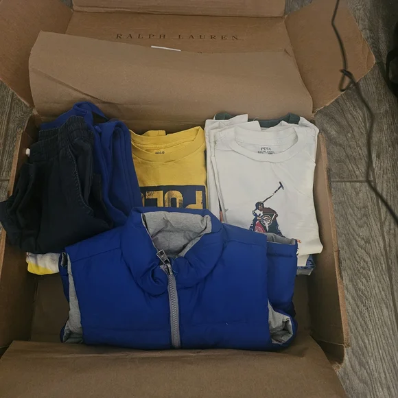 Polo by Ralph Lauren Boys' Blue & Multicolor Bear Graphic T-Shirt Collection - Picture 6 of 6